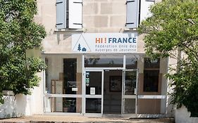 Auberge De Jeunesse Hi Arles